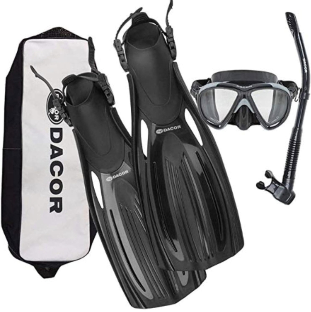 Dacor scuba diving set NWT